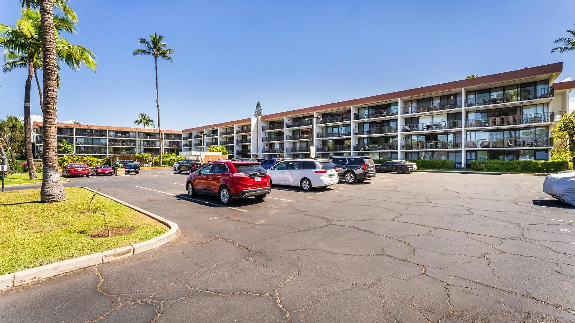 Apartment Beautiful Oceanview, Great Location Across The Beach Wailea  United States