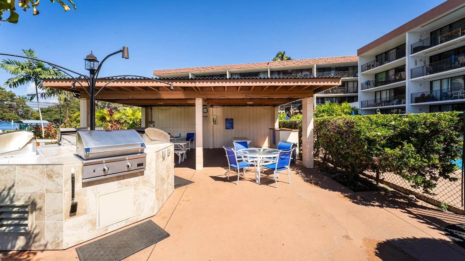 Beautiful Oceanview, Great Location Across The Beach Wailea  Wailea (Maui)