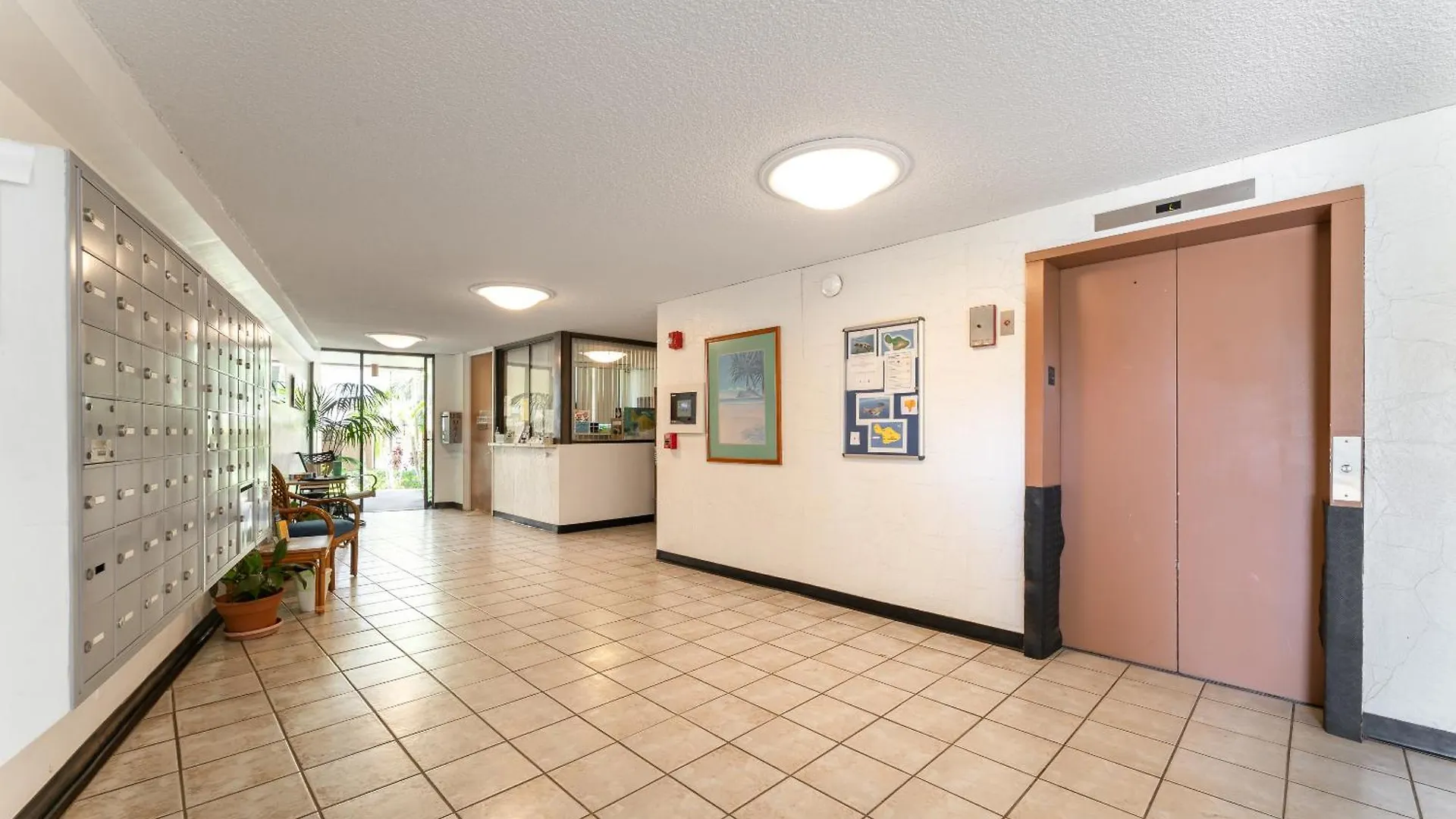 Beautiful Oceanview, Great Location Across The Beach Wailea  Apartment